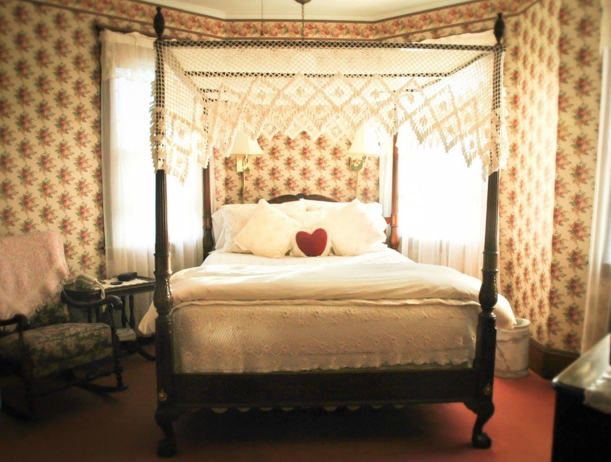 Palmer House Inn ファルマス エクステリア 写真