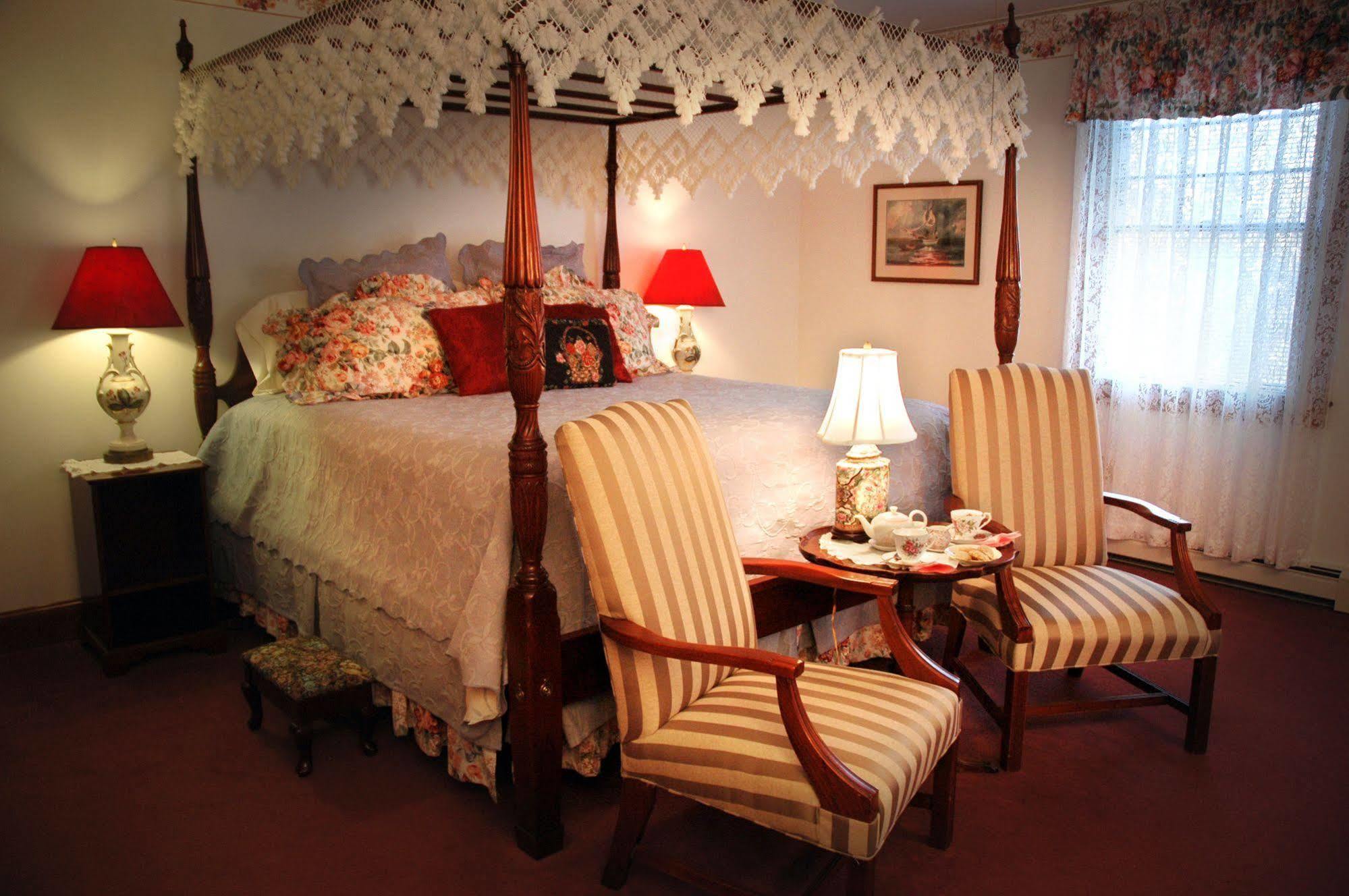 Palmer House Inn ファルマス エクステリア 写真