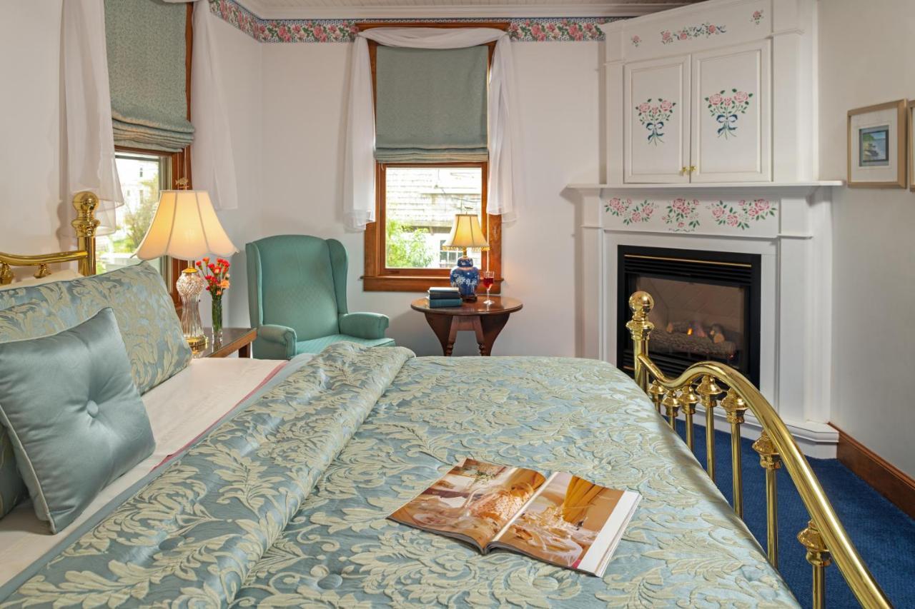Palmer House Inn ファルマス エクステリア 写真