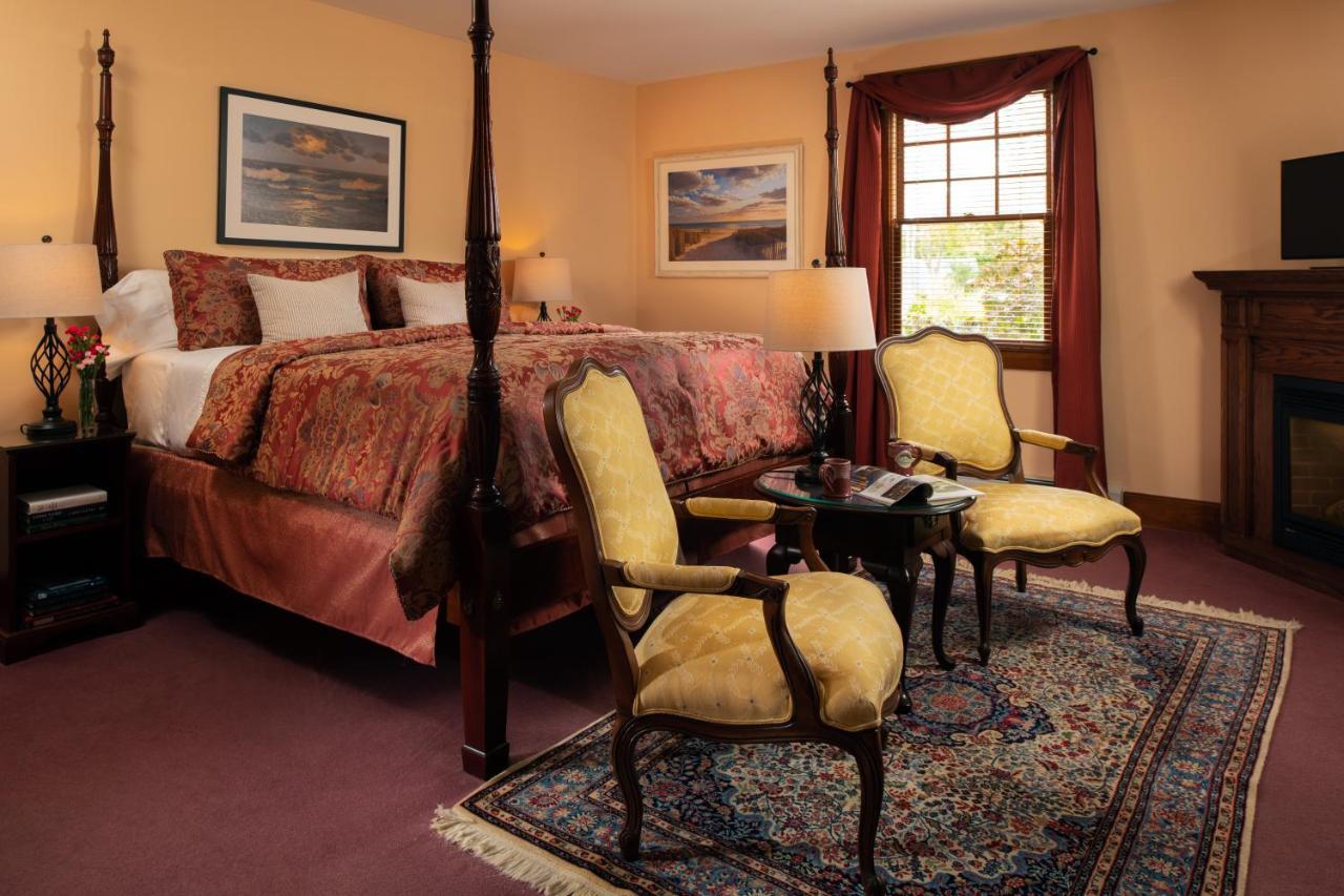 Palmer House Inn ファルマス エクステリア 写真