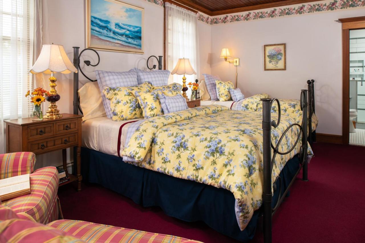 Palmer House Inn ファルマス エクステリア 写真